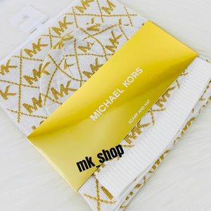 Michael Kors Hat & Scarf Set